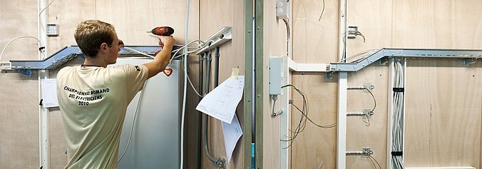 Une soixtaine d'électriciens vaudois ont manifesté dans la capitale cantonale